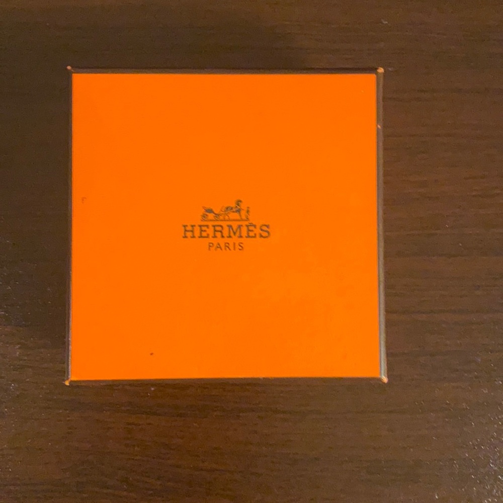 Hermès jewelry box🧡